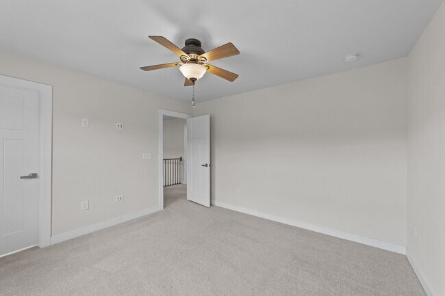 Building Photo - 3700 Horton Hill Dr