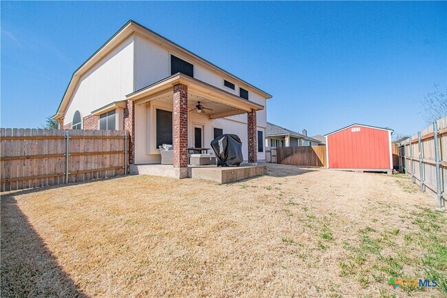 Building Photo - 10004 Birch Tree Dr