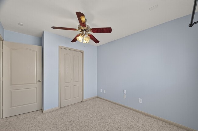 Building Photo - 313 Hogan St