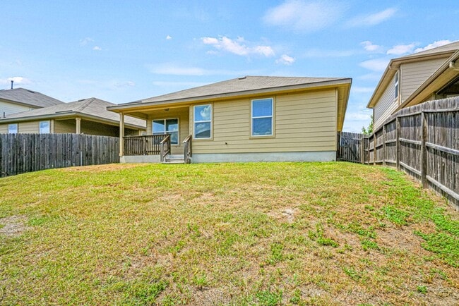 Building Photo - Single Story RedBird Ranch Rental! No Carp...