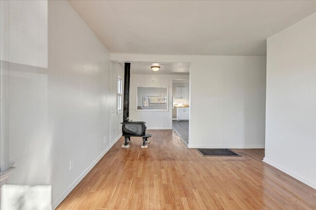 Building Photo - 4504 Drexel Ave