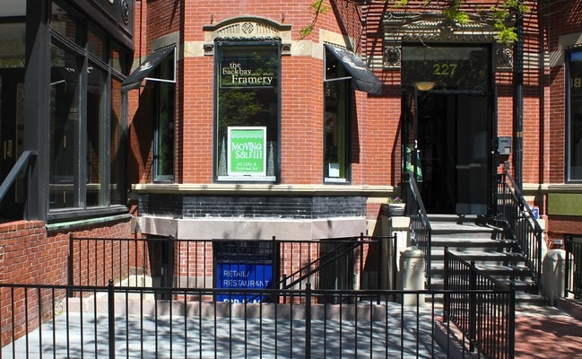 227 Walk-Up - 227 Newbury St