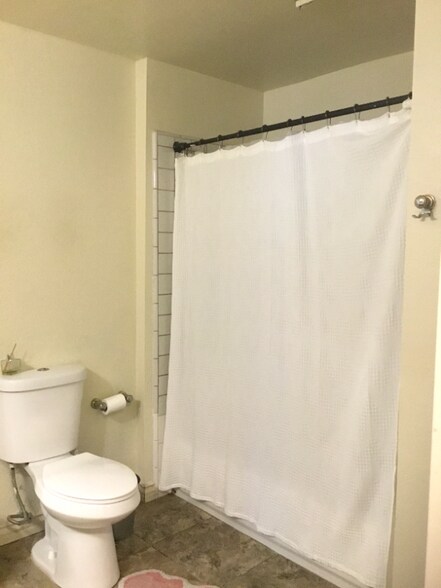 Building Photo - 4339 Heather Rd