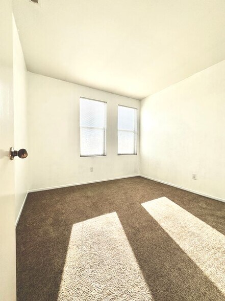 Building Photo - 17003 Abell Ct