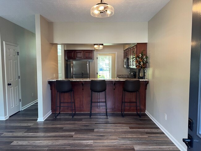 Building Photo - 514 N 2nd St