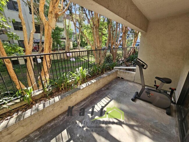 Building Photo - 5745 Friars Rd