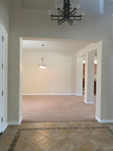Building Photo - 1205 Imperial Lily Dr
