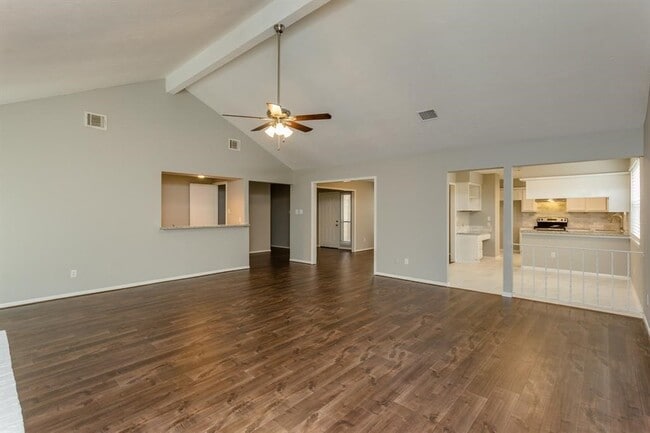 Building Photo - 2715 Colony Dr