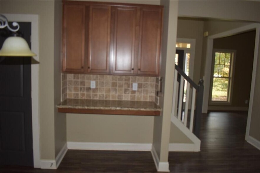 Building Photo - 43 Jessel Ln
