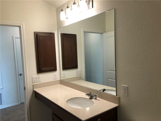 Building Photo - 625 Jud Allen Wy