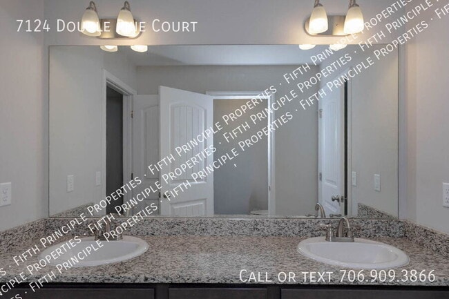 Building Photo - 7124 Double Pine Ct