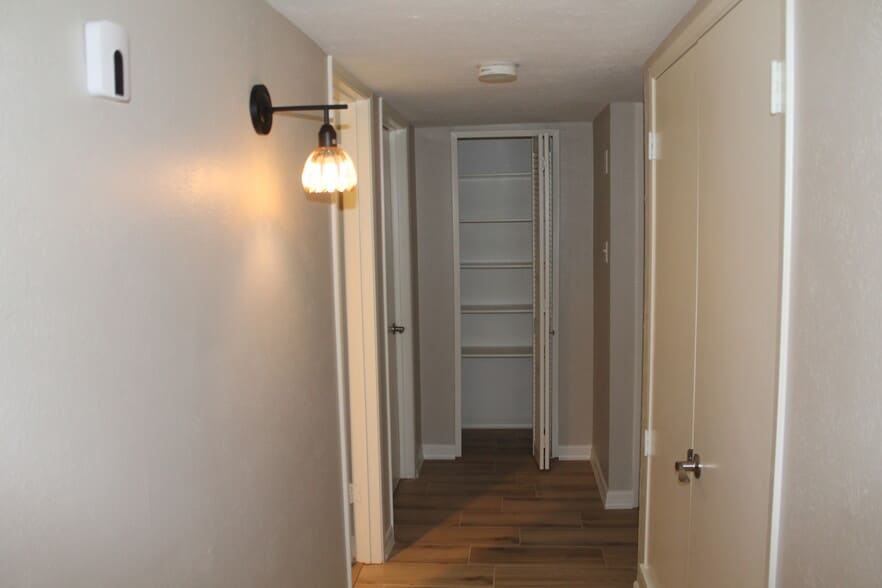 Building Photo - 4208 Arbor Dr