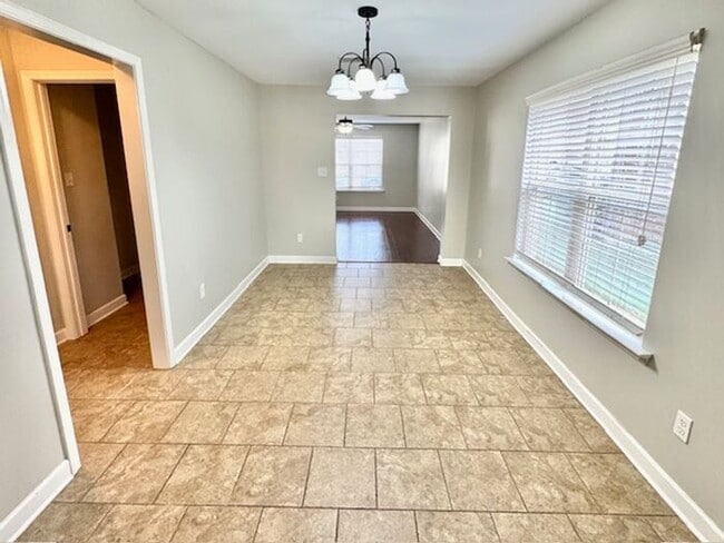 Building Photo - Move In Special! Gated Community 4 Bedroom 2.5 Bath Home In Southeast Memphis