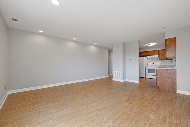 Building Photo - 425 Walnut Creek Rd