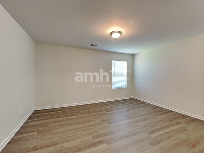 Building Photo - 5316 Silverbrook Dr