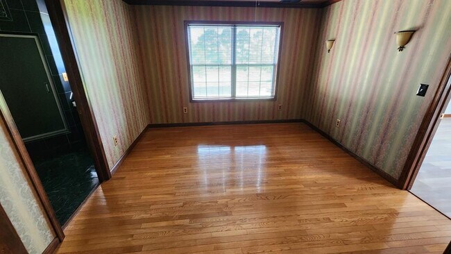 Building Photo - 29481 Killmon Ln