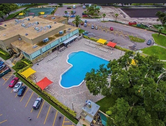 Building Photo - 2404 Florentine Way