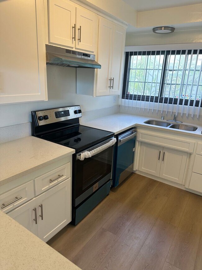 Building Photo - p7700