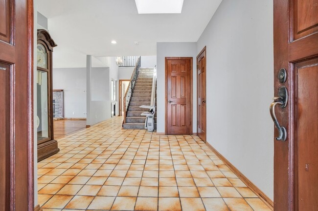 Building Photo - 15470 Longbow Dr