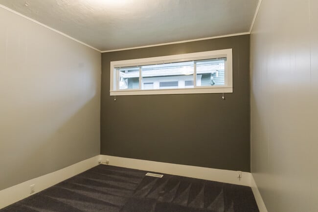 Building Photo - 7547 26th Ave NW