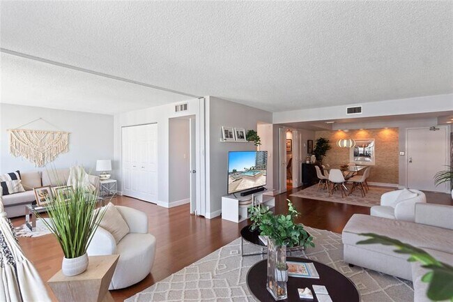 Building Photo - 3500 Galt Ocean Dr