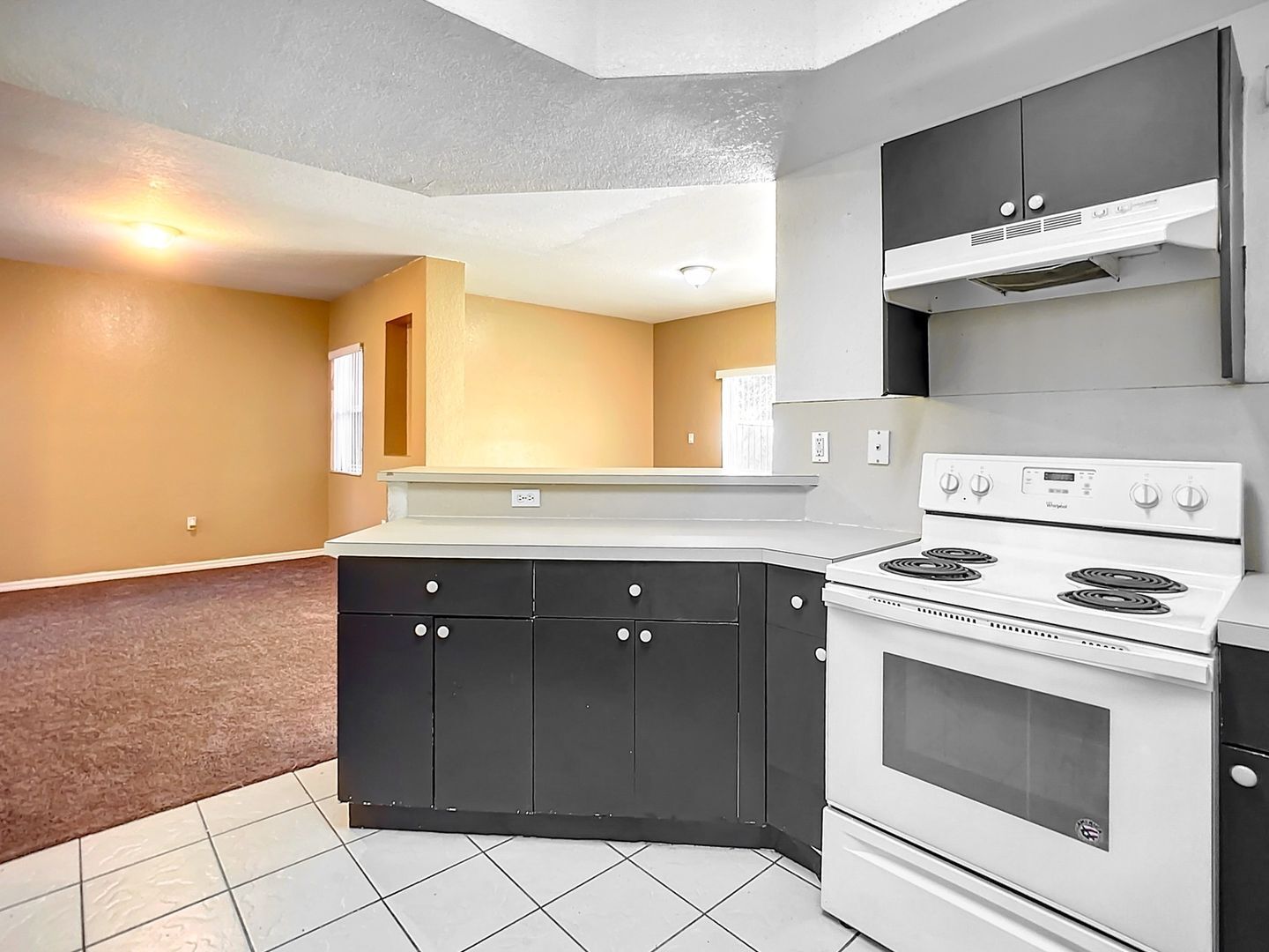 Building Photo - 965 SW 6th Ct