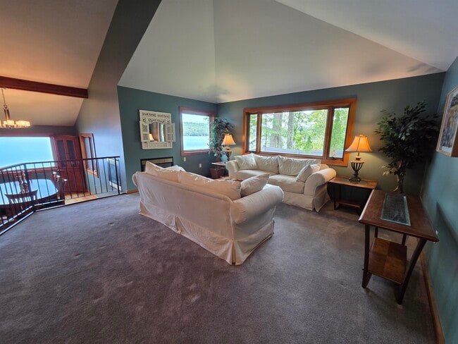 Building Photo - 20 Bonardi Dr