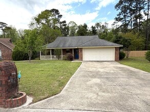 Building Photo - FOR RENT