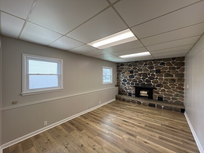 Building Photo - 20101 Good Hope Rd