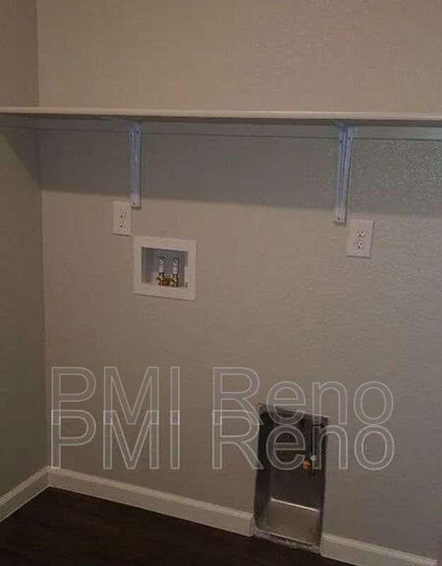 Building Photo - 8402 Simsbury Dr