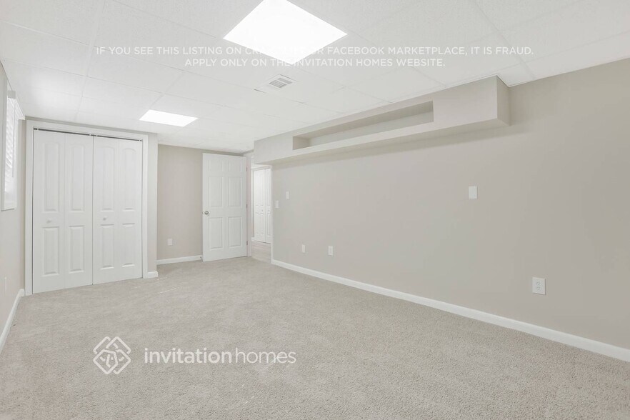 Building Photo - 544 Oakside Dr SW