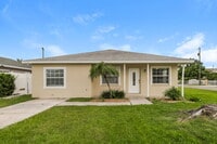 Building Photo - 6624 N Cameron Ave