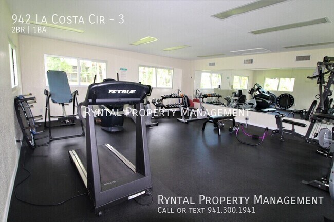 Building Photo - 942 La Costa Cir