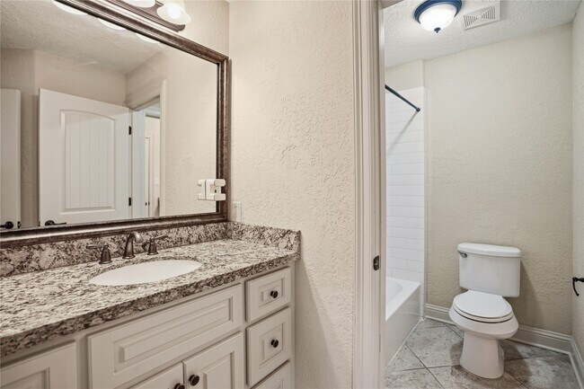 Building Photo - 536 Stephen F Austin Dr