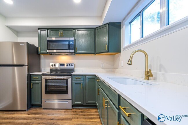 Building Photo - 7605 Fleming Hills Dr SW