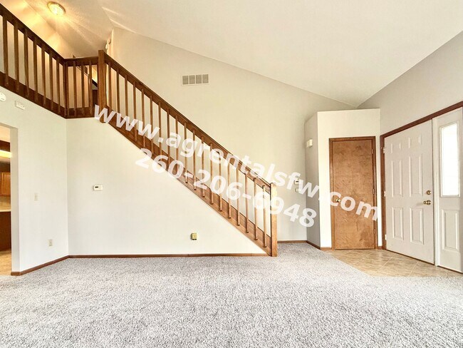 Building Photo - 3 Bedroom House