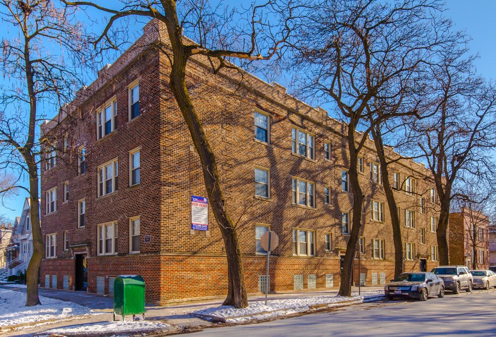 Building Photo - 3455 N Wolcott Ave
