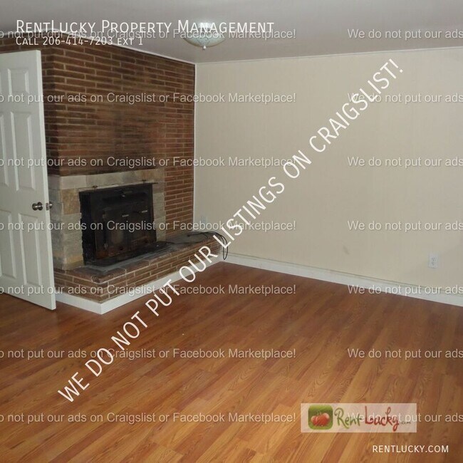 Building Photo - 1700 S 220th St