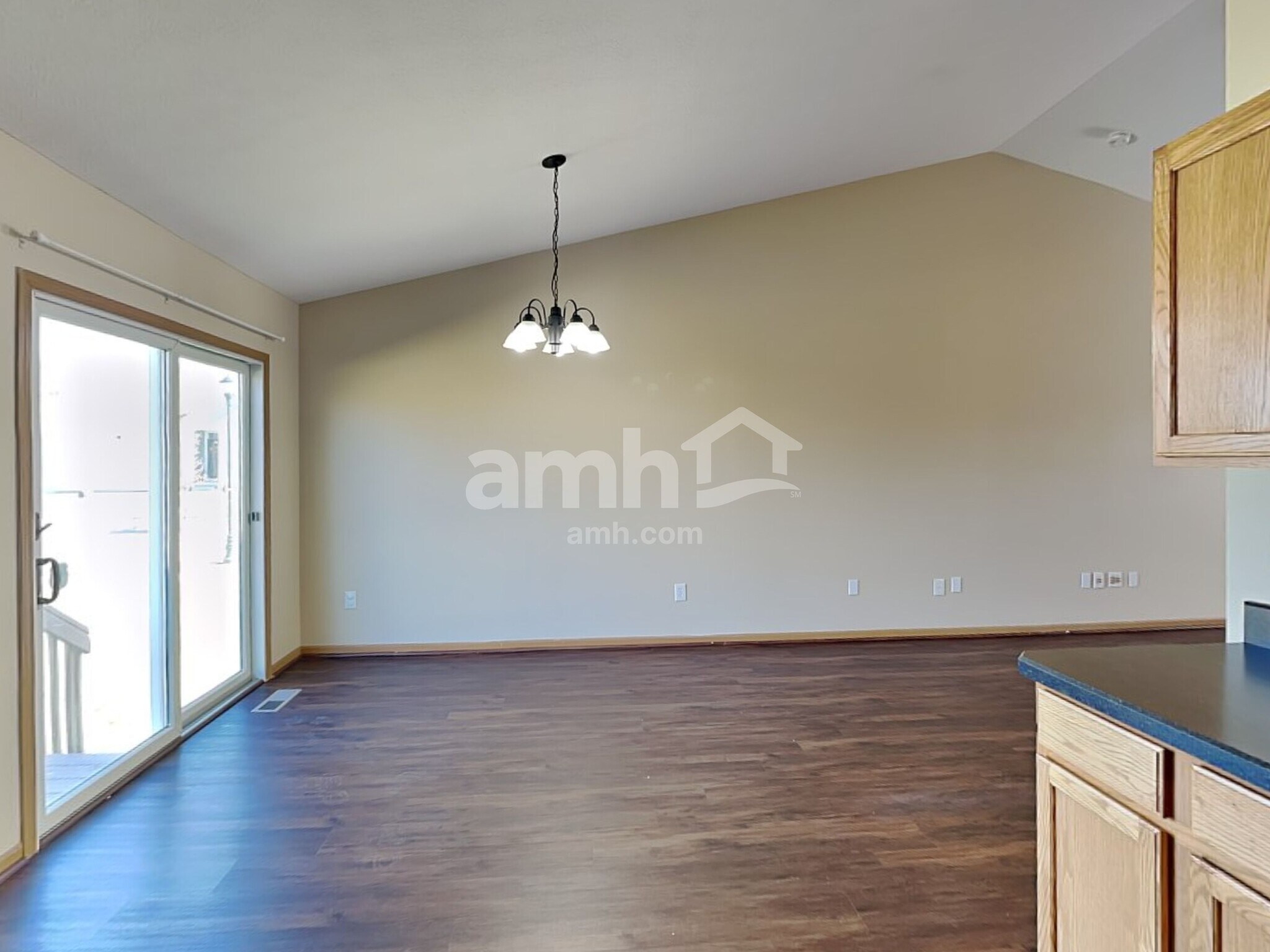 Building Photo - 3812 Wolf Creek Rd