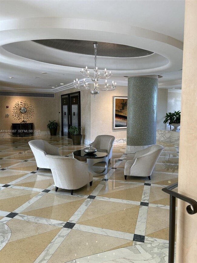 Building Photo - 6917 Collins Ave