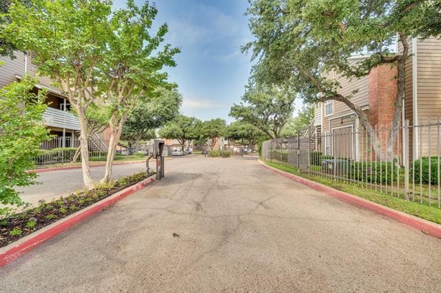 Building Photo - 3607 W Northgate Dr