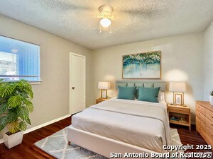 Building Photo - 311 E San Antonio Ave