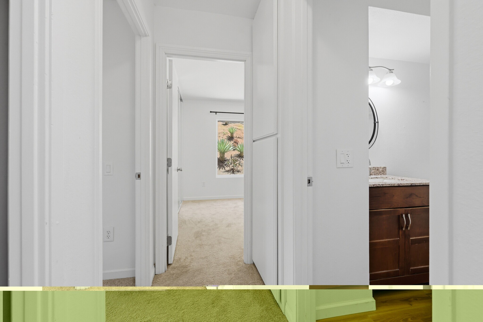 Building Photo - 14545 Hillndale Way
