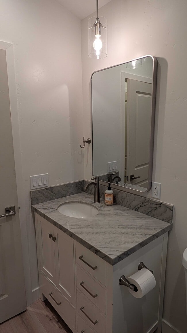 Building Photo - 1725 Spur Ridge Ln