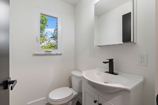 Building Photo - READY FOR MOVE IN! Don't miss this STUNNING, FULLY RENOVATED 3 bedroom in McKeesport!