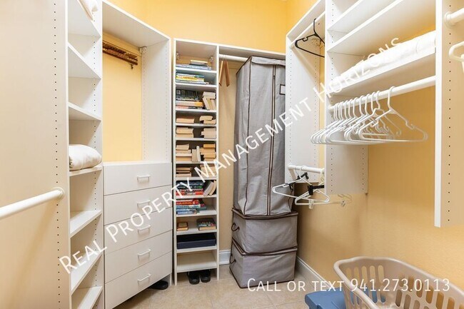 Building Photo - 6815 Pleasant Hill Rd