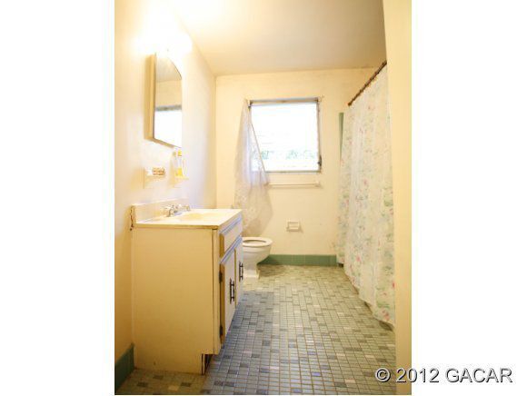 Building Photo - 701 NW 36th Ave