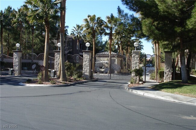 Building Photo - 5250 S Rainbow Blvd