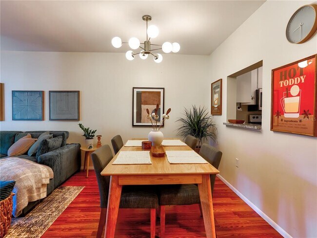 Building Photo - 322 Timber Lake Dr