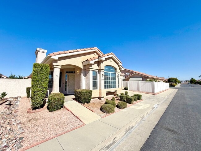Building Photo - Beautiful 55+ Community 2 Bedroom + Den Home with INCLUDED Solar & Premium Amenities